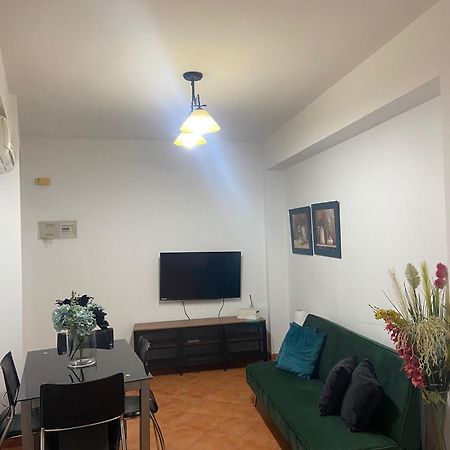 Apartamento Plaza De La Alfalfa Sevilla Bagian luar foto