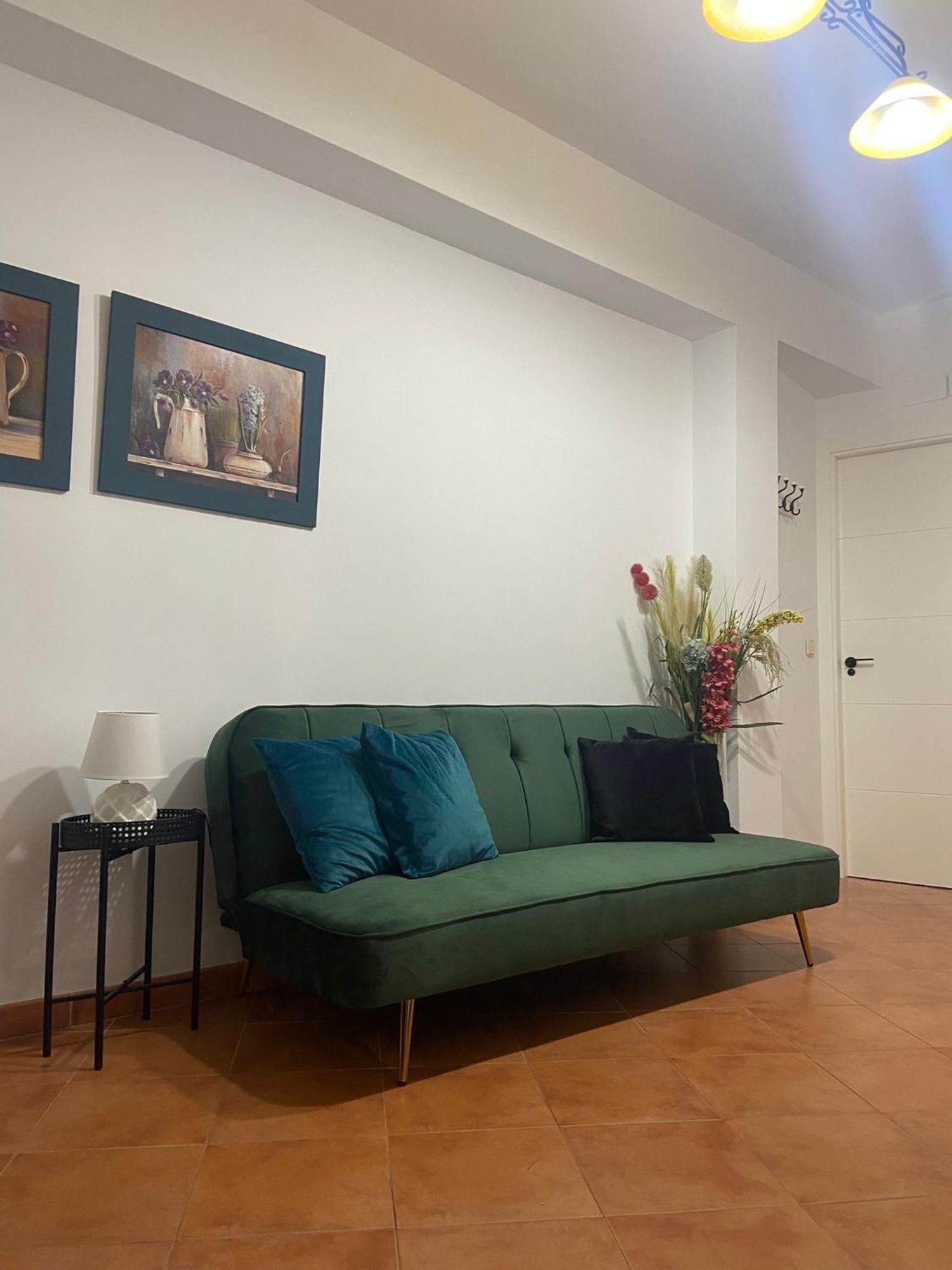 Apartamento Plaza De La Alfalfa Sevilla Bagian luar foto